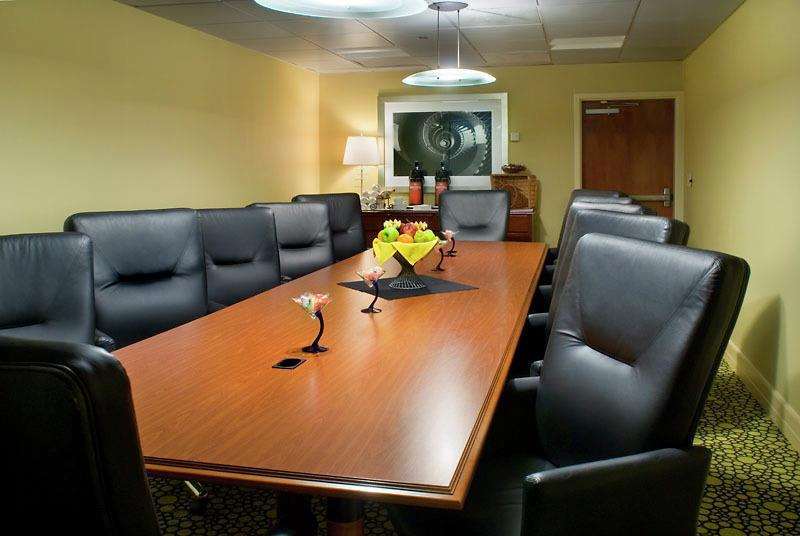 Doubletree By Hilton Atlanta Windy Hill Ballpark Smyrna Facilities photo